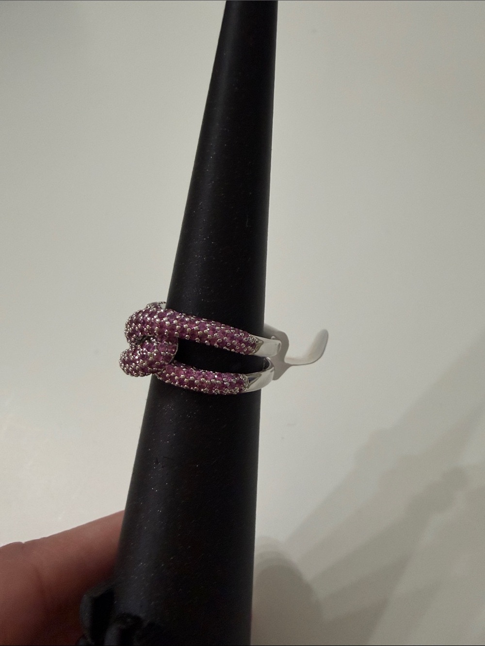 BP Knot ring - Picture 3 of 4